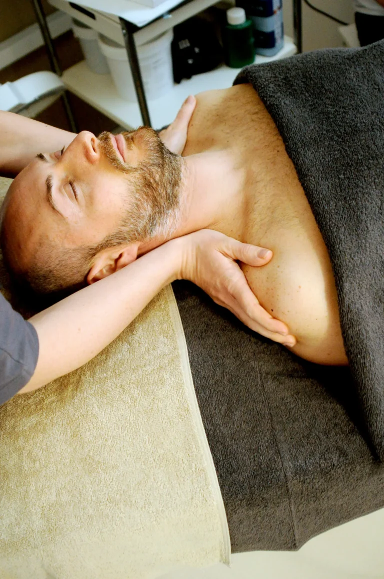 EA Advanced Clinical Massage Therapy 2 768x1156