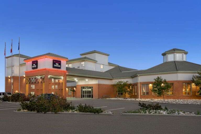 Royal Hotel Edmonton Airport Trademark Collection by Wyndham Exterior 1516217 768x512